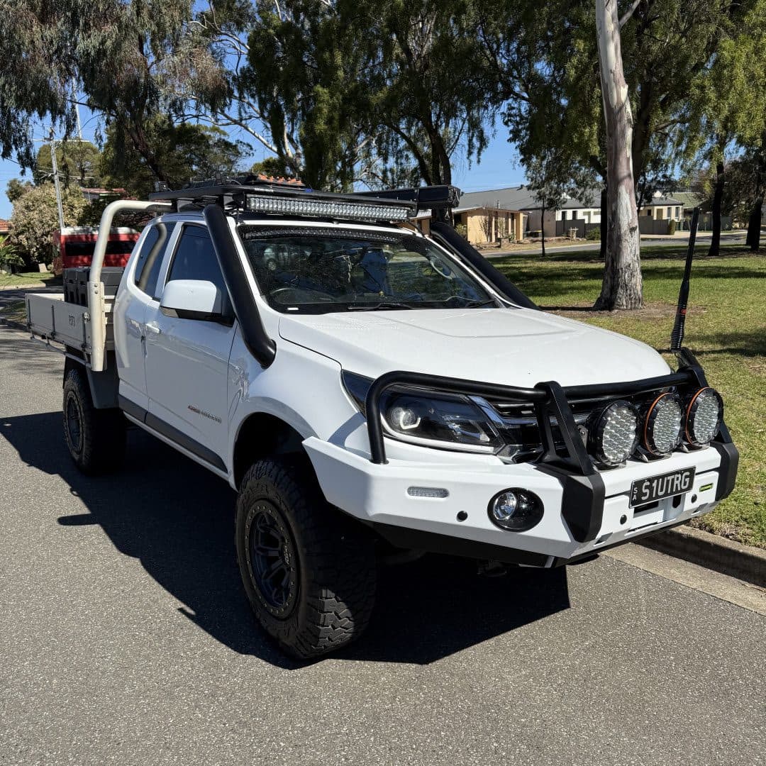 Ironman Commercial Deluxe Bullbar
