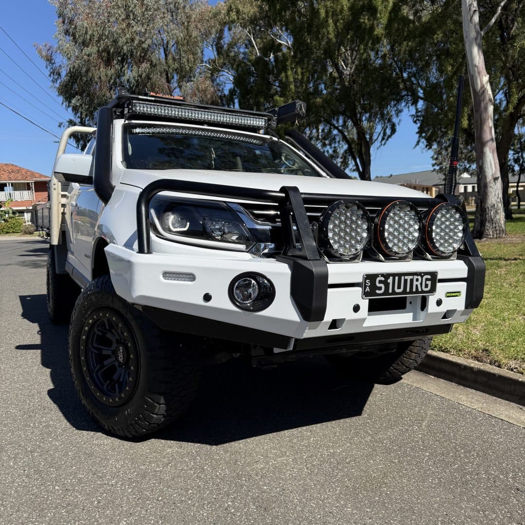 Ironman Commercial Deluxe Bullbar