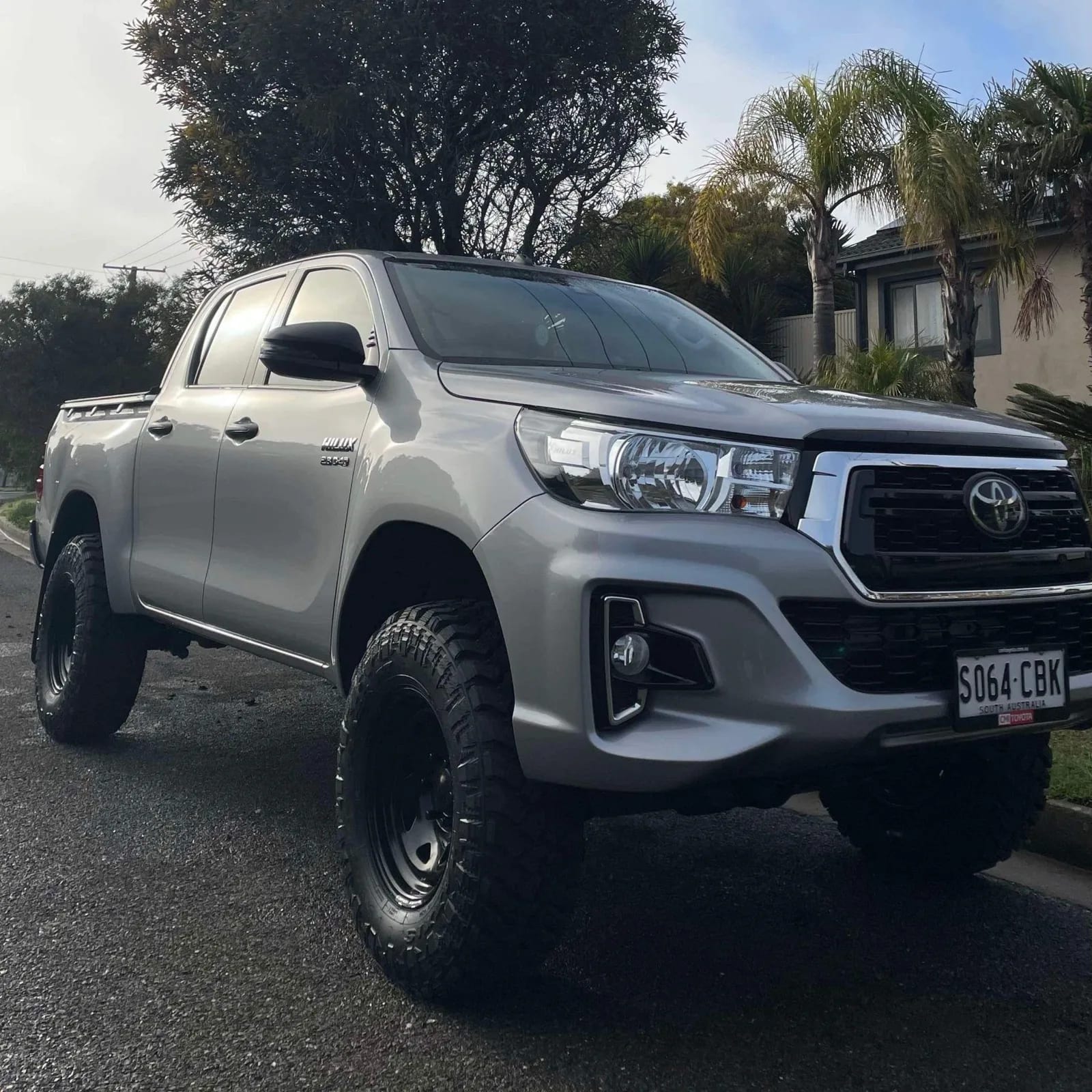 FOX 2-3" Suspension Lift Kit – Toyota Hilux N70 / N80