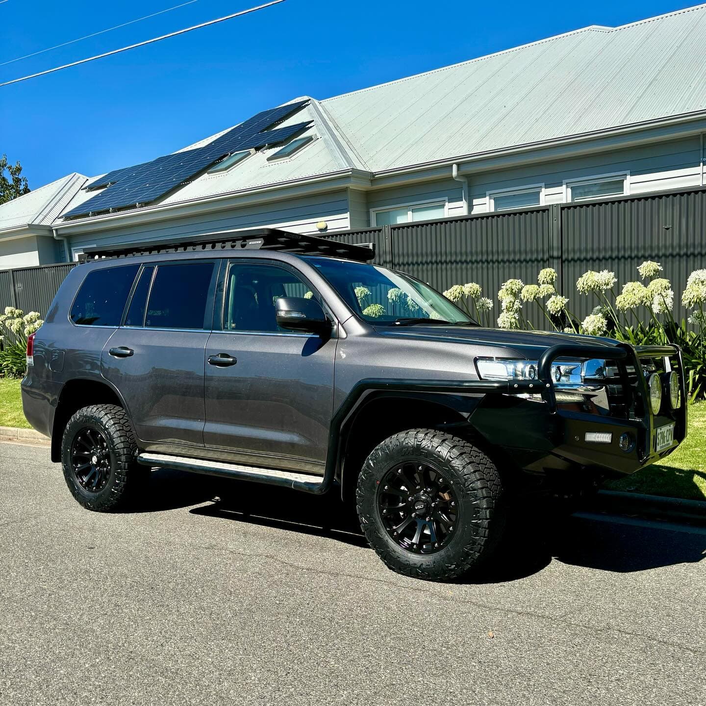 Ironman 2" Suspension Lift Kit - Toyota Landcruiser 200 Series