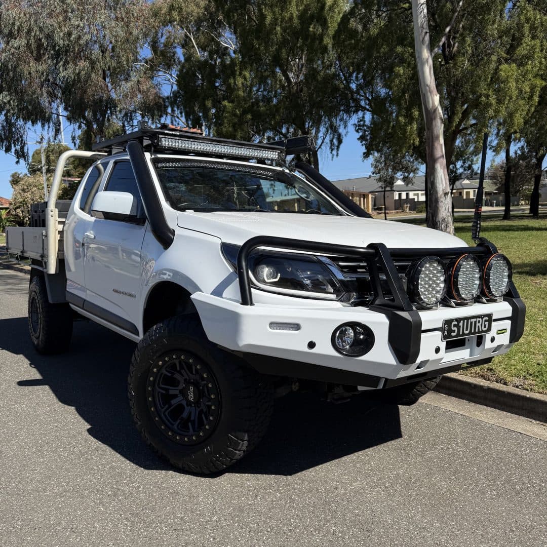 Ironman Commercial Deluxe Bullbar