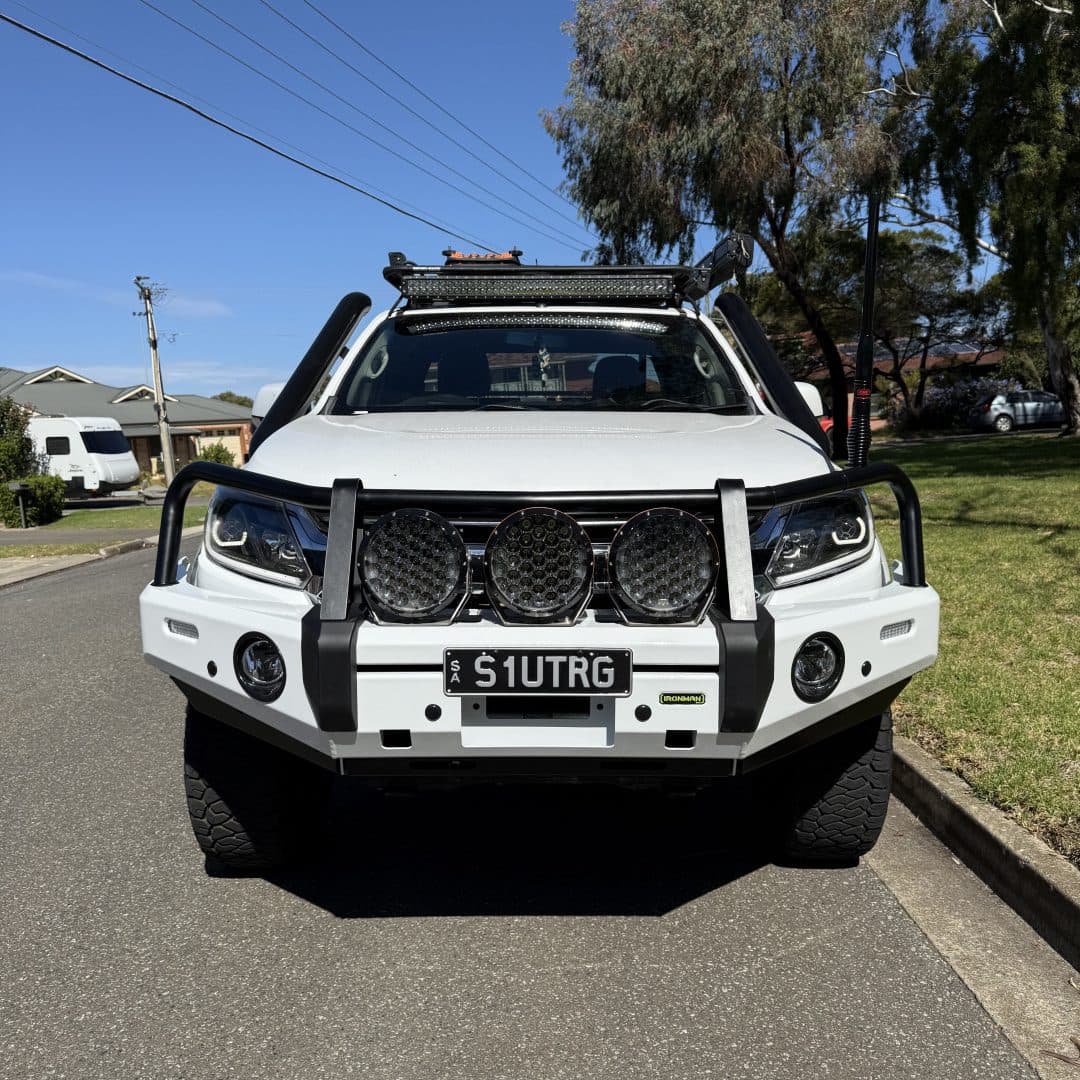 Ironman Commercial Deluxe Bullbar